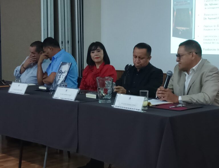 Presentan en el Congreso de Jalisco el libro póstumo de Bárbara Cabrera