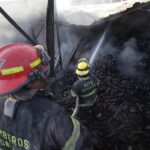 Buscan a tercera víctima en rescate tras explosiones en fábrica de aerosoles en Álamo Industrial