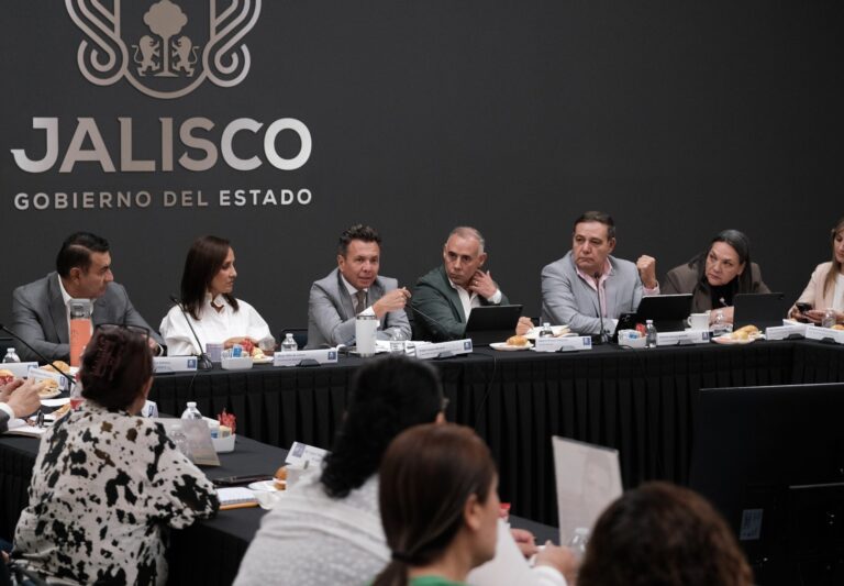 Fortalecerán acciones ante desapariciones de estudiantes en Jalisco con apoyo de la UdeG y colectivos