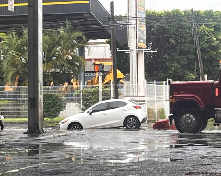 Guadalajara bajo el agua, otra vez: fracaso en infraestructura y cultura ciudadana