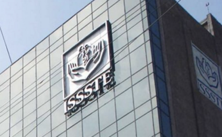 A pesar de la denuncia de inconsistencias laborales, ISSSTE ratifica contrato a Ocram Seyer