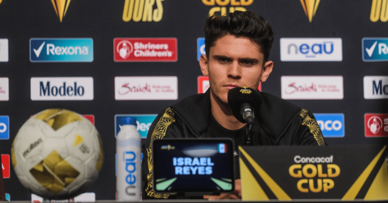 Israel Reyes apuesta por la polivalencia rumbo al Mundial 2026