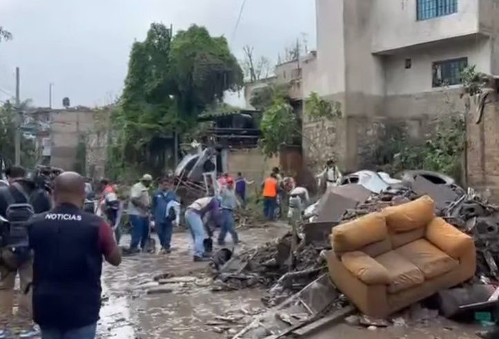 Gobierno de Zapopan busca soluciones para familias afectadas por lluvias en La Martinica