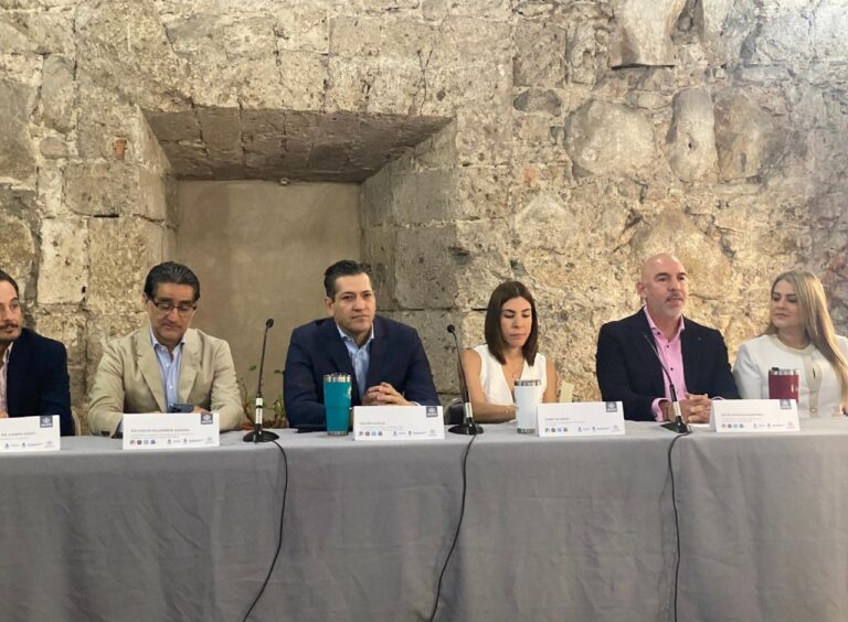 Jalisco impulsa plan para frenar caída del empleo en el sector comercio y servicios