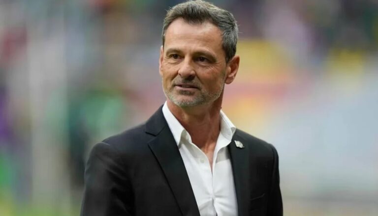 Diego Cocca: el técnico que une respeto y pasión en Guadalajara