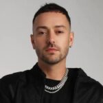 El cantante Pee Wee enfrenta nueva situación legal tras arresto en Texas