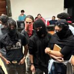 Protesta estudiantil en la UdeG termina entre tensiones y salidas bloqueadas