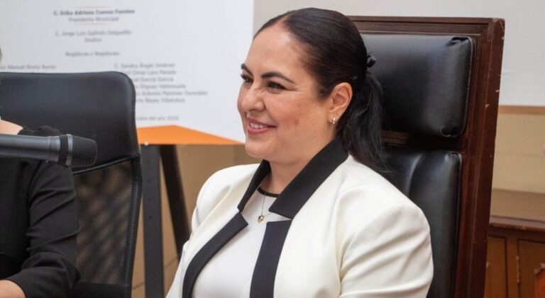Sufre accidente la alcaldesa de Encarnación de Díaz; se reporta fuera de peligro