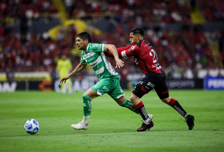 Atlas vuelve a tropezar en casa y deja escapar el triunfo ante Santos