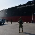 México llena los tanques de Cuba mientras Trump hunde submarinos de Maduro: la diplomacia con combustible