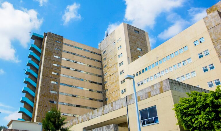 La Universidad de Guadalajara impulsa su compromiso con la salud en Jalisco con la creación de la Red de Hospitales Civiles