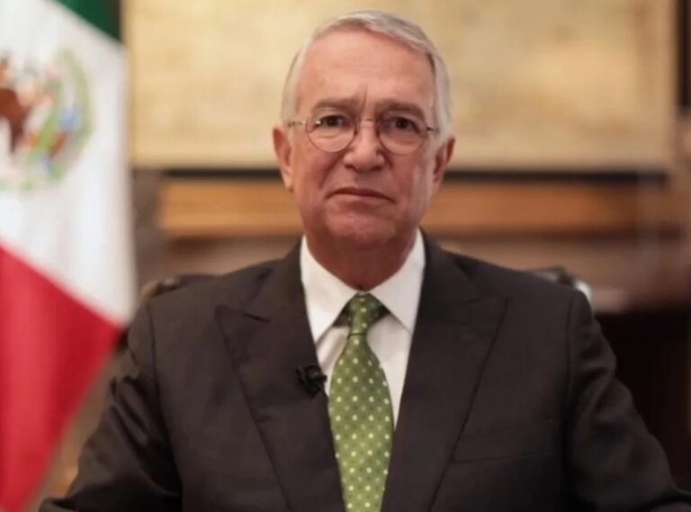 Salinas Pliego promete liquidar adeudos con el SAT en menos de 10 días y lanza críticas al gobierno