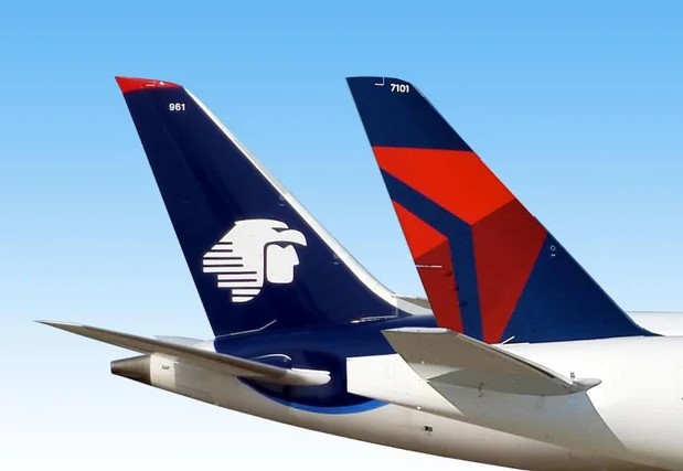 “Vuelo cancelado: turbulencias diplomáticas entre México y EE. UU.”