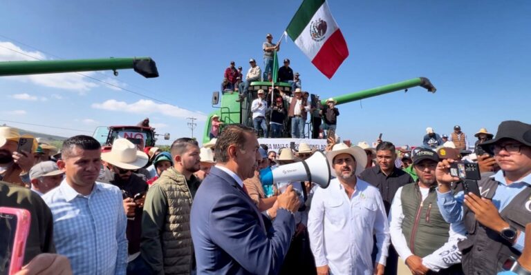 Agricultores de Jalisco levantan bloqueos tras acuerdo parcial por precio del maíz