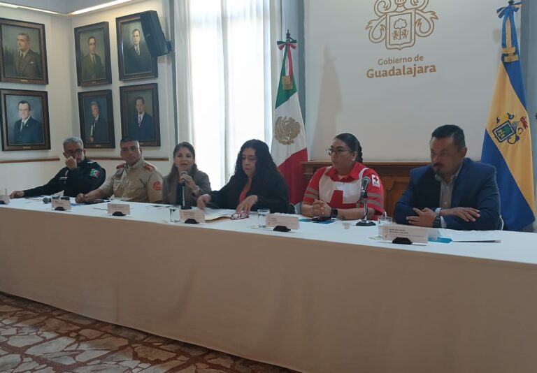 Guadalajara refuerza operativos nocturnos ante bajas temperaturas para proteger a personas en situación de calle