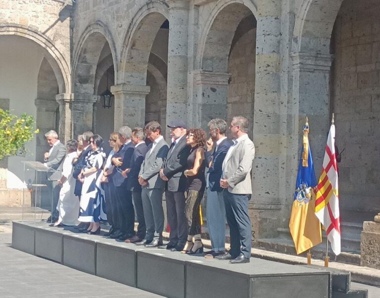 Barcelona presenta una perspectiva femenina en la FIL, conmemorando 150 años de historia