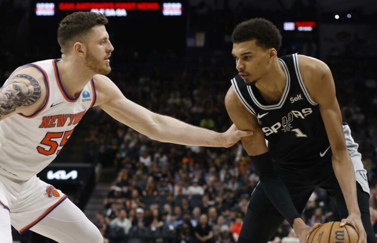 Spurs cierran el año con remontada épica ante Knicks y noche histórica de Champagnie