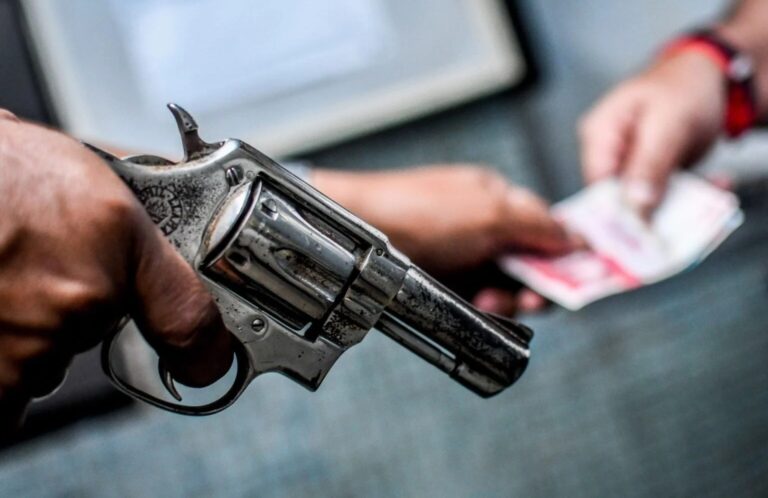 El país bajo extorsión y la austeridad a prueba