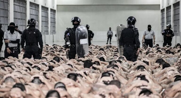 HRW alerta retroceso democrático mientras Morena blinda a sus operadores