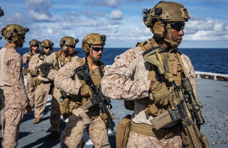 Sheinbaum aprueba presencia temporal de militares estadounidenses en México para capacitación