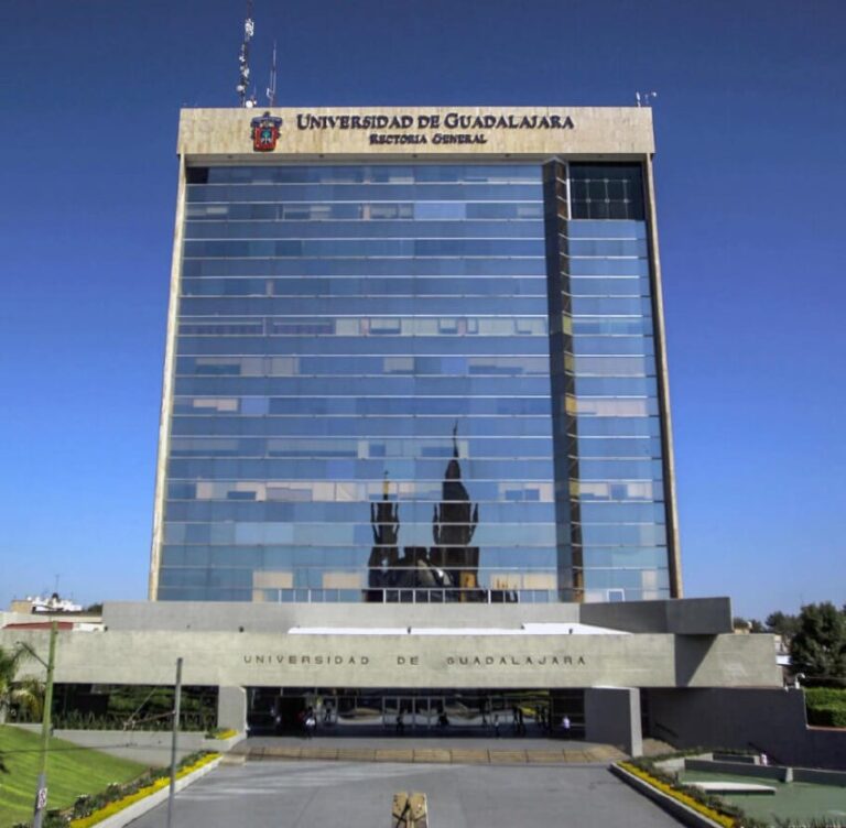 Universidad de Guadalajara suspende clases y actividades para éste Lunes,  ante alerta de seguridad en Jalisco