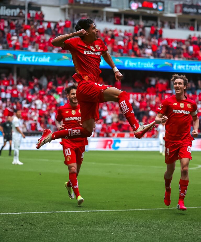 Toluca impone autoridad y vence 2-0 a Chivas en el Nemesio Díez