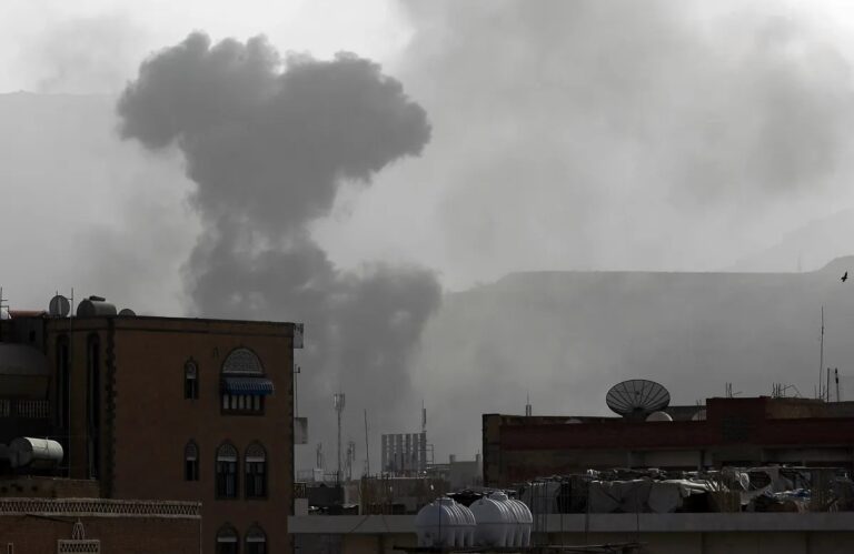 Ataque en Arabia Saudita deja heridos y daños a equipo estadounidense