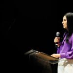 Banxico advierte rezago femenino en liderazgo financiero