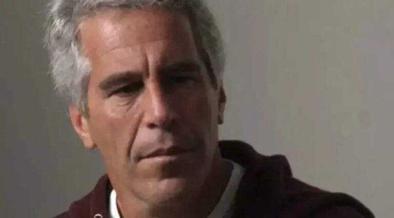 Serie revive investigación periodística que destapó red de Jeffrey Epstein