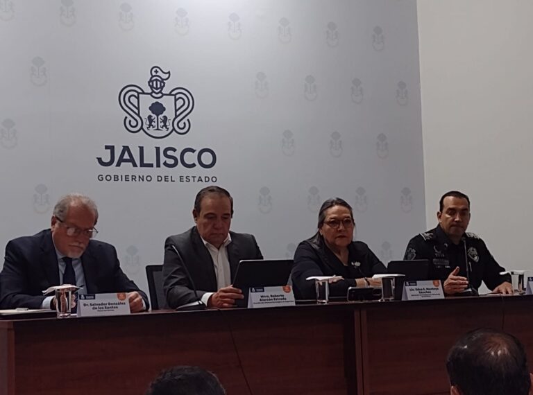 Autodefensas cruzan de Michoacán a Jalisco, reporta autoridad estatal