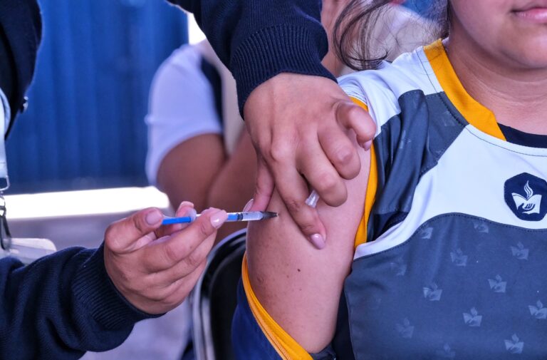 Jalisco refuerza vacunación contra sarampión en vacaciones