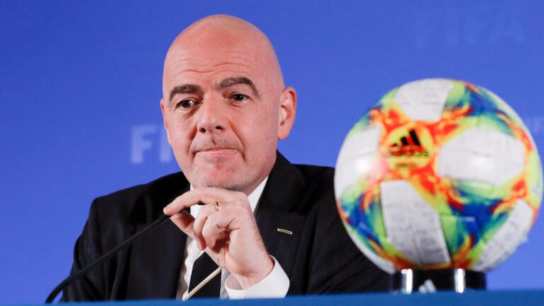 El Futbol Mundial Introduce Innovaciones en su Reglamento para Potenciar la Dinámica y la Transparencia