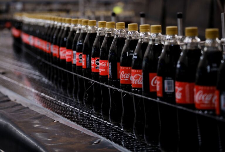 Coca-Cola FEMSA se adapta a nueva jornada laboral en México