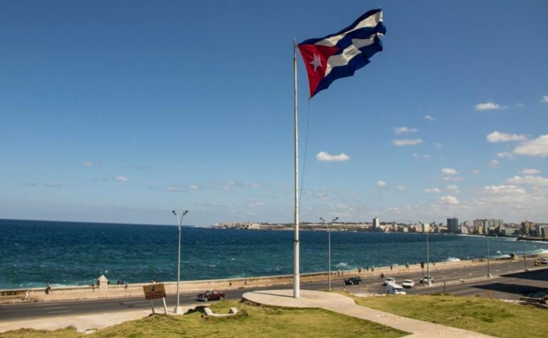 Estados Unidos endurece sanciones contra Cuba y apunta a empresas ligadas al régimen