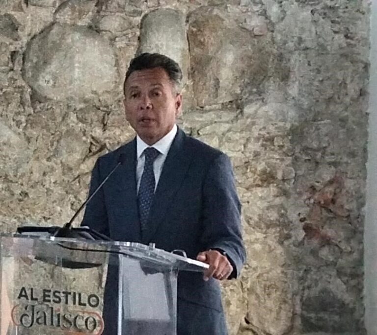 Gobernador de Jalisco evita pronunciarse sobre conflictos en otros estados