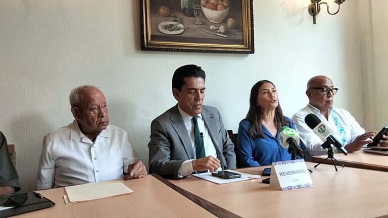 Jubilados de CFE en Jalisco denuncian reducción ilegal de pensiones y violaciones a sus derechos