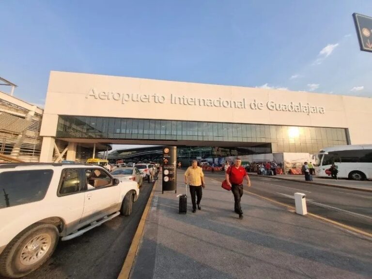 Incertidumbre y dudas rodean la operación del nuevo espacio para plataformas digitales en el Aeropuerto de Guadalajara
