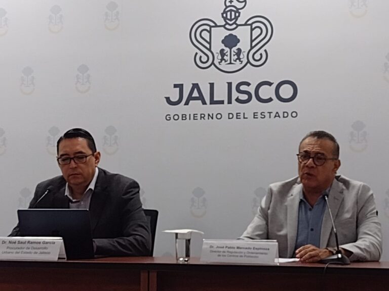 Jalisco impulsa programa para regularizar y titularizar viviendas de mujeres jefas de familia