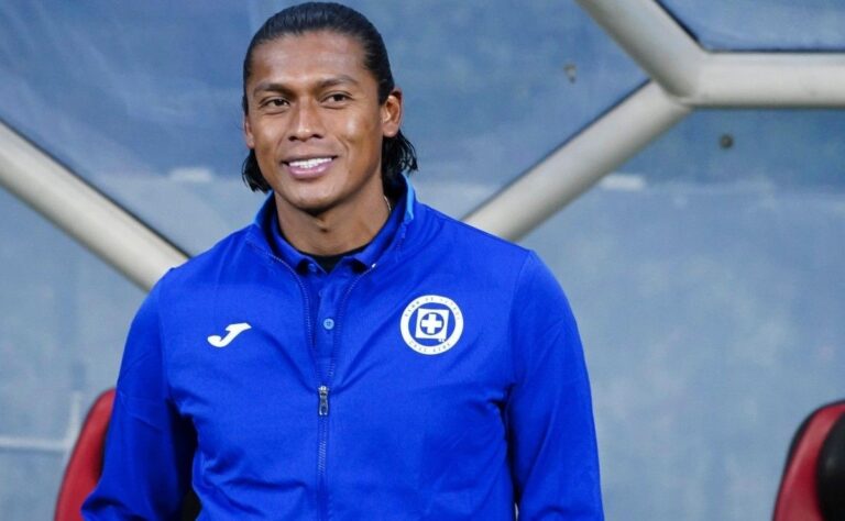 Cruz Azul condiciona continuidad de Joel Huiqui al título del Clausura 2026