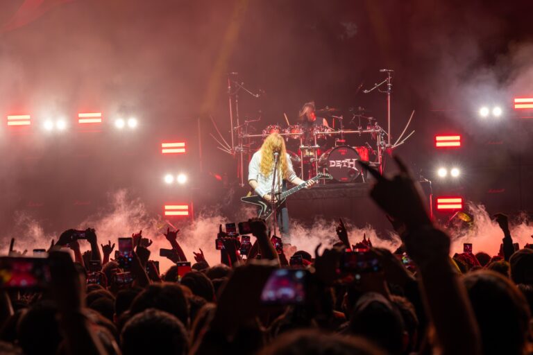 Megadeth desata noche histórica en Guadalajara y se despide entre ovaciones metaleras