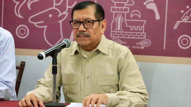 Exsecretario de Seguridad Pública de Sinaloa se entrega a EE.UU. tras ser acusado de recibir sobornos de Los Chapitos