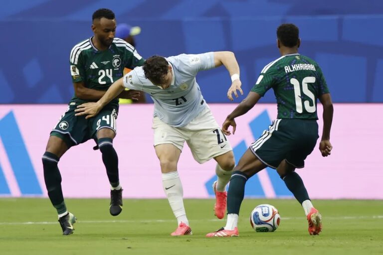Uruguay Rescata un Punto en su Debut en el Mundial 2026 tras Empatar 1-1 con Arabia Saudita