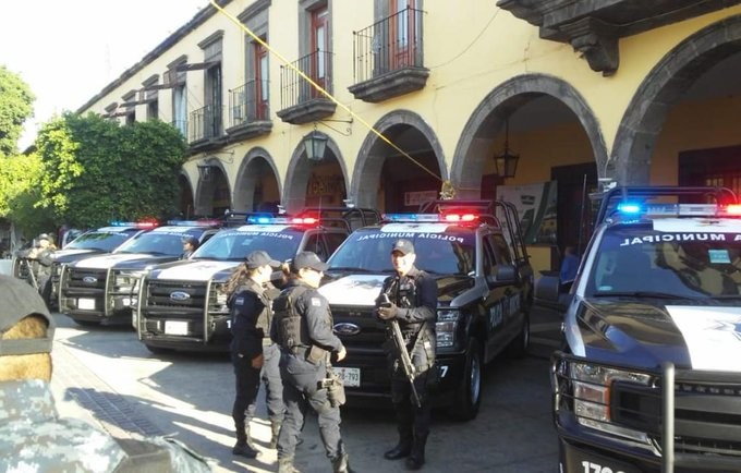 Cuestionan adjudicación directa de patrullas en Tlaquepaque; piden transparentar compra de 64 mdp