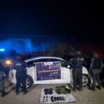 Localizan arsenal y equipo táctico en vehículo abandonado en Teocaltiche