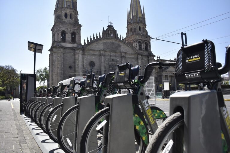 Bicicletas eléctricas impulsan el crecimiento de MiBici; superan en uso a las unidades tradicionales