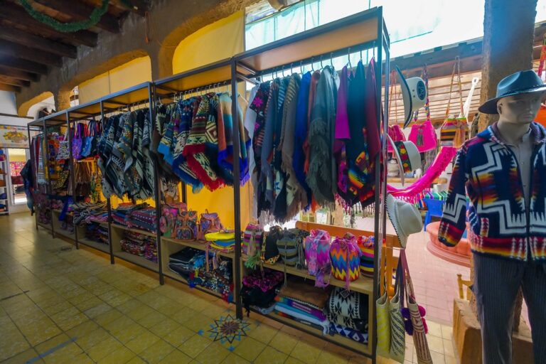 Jalisco impulsa a pequeñas empresas con apoyos de hasta 30 mil pesos