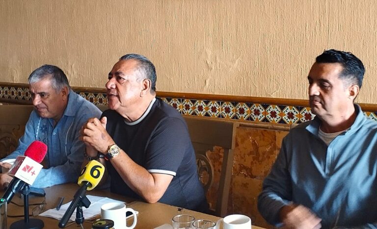 Apicultores de Jalisco alertan por calor, plagas y miel adulterada que ponen en riesgo al sector