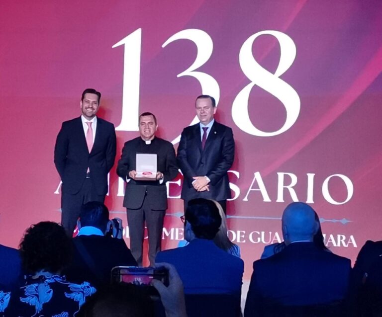 Canaco Guadalajara conmemora 138 años con homenaje a empresarios, emprendedores y organizaciones sociales