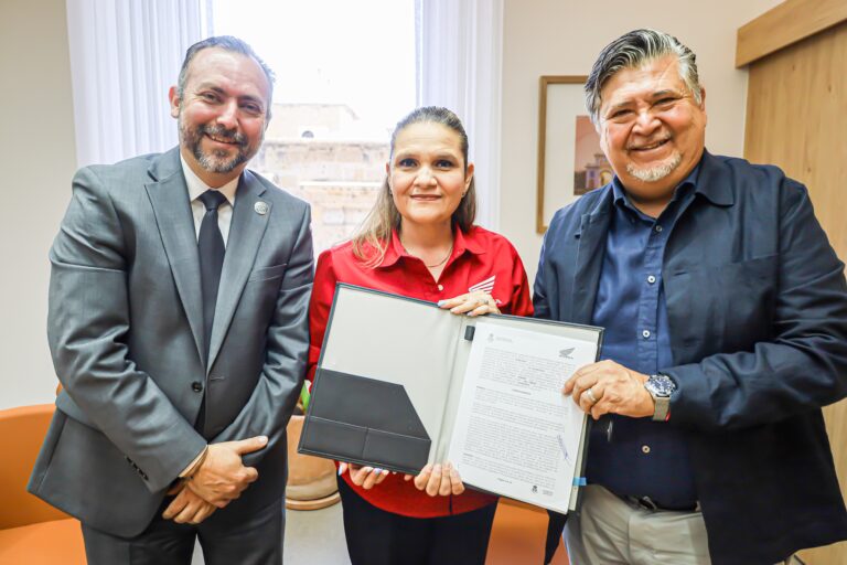 Jalisco y Honda acercan el emplacamiento de motocicletas a los puntos de venta