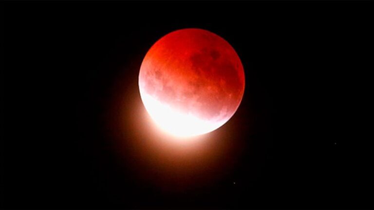 Eclipse lunar parcial iluminará el cielo de México este 27 de agosto